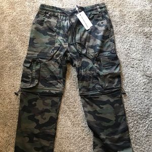 Cargo joggers never worn size 2XL very nice and comfortable